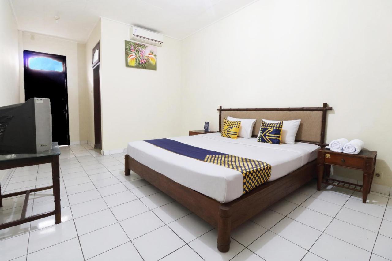 Spot On 2426 Hotel Aget Jaya II Denpasar Exterior foto