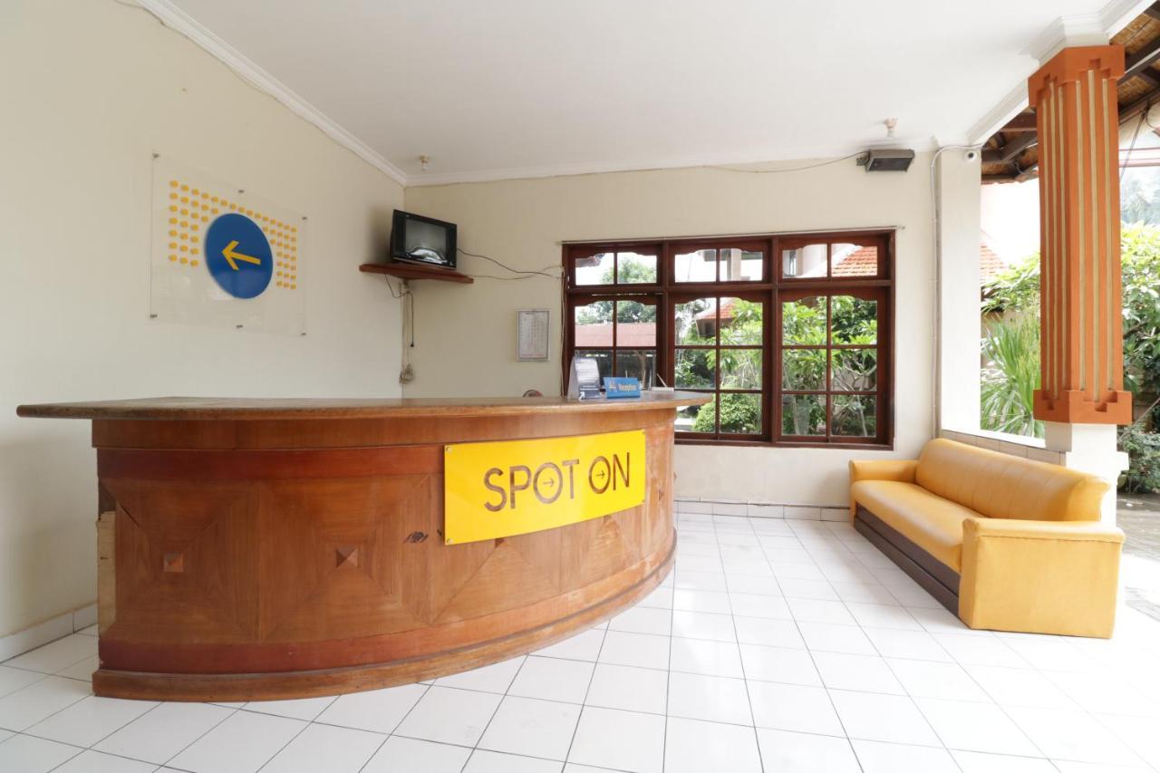 Spot On 2426 Hotel Aget Jaya II Denpasar Exterior foto